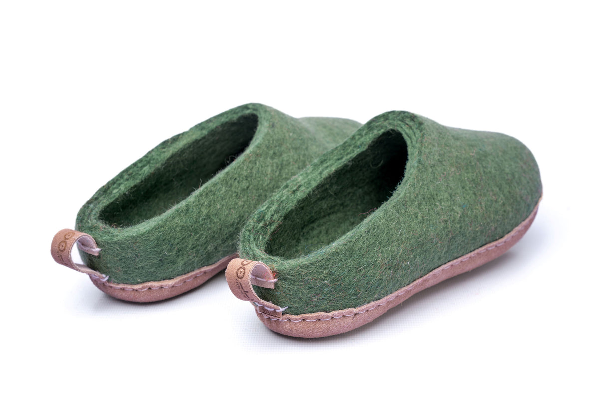 Chaussons d'intérieur à talon ouvert avec semelle en cuir-Vert