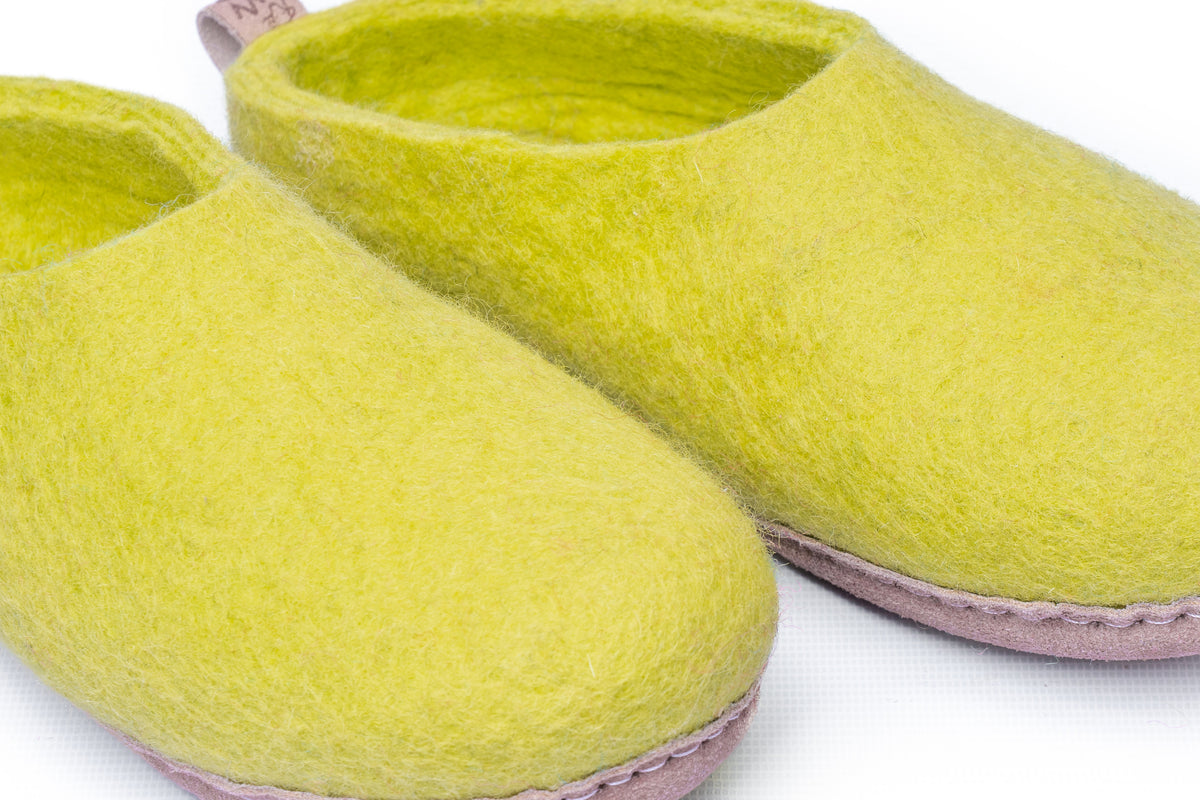 Pantofole da interno con tacco aperto e suola in cuoio - Verde lime