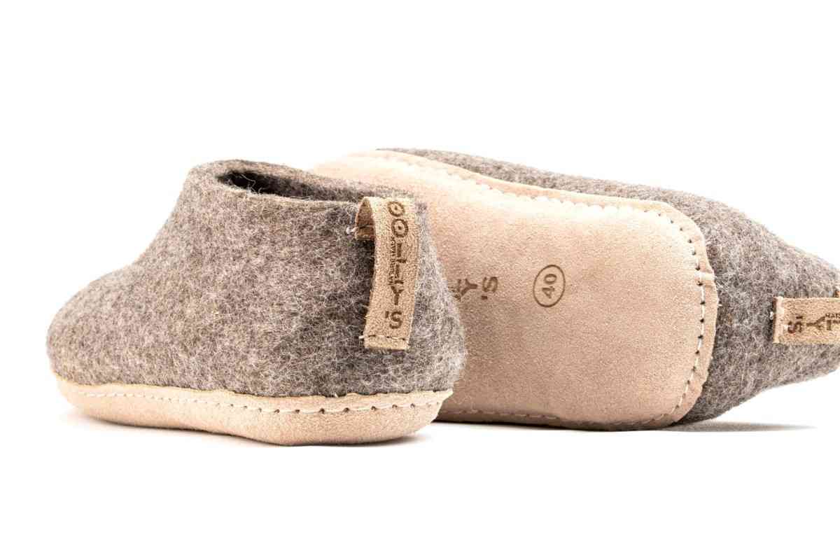 Indoor Shoes With Leather Sole - Natural Brown