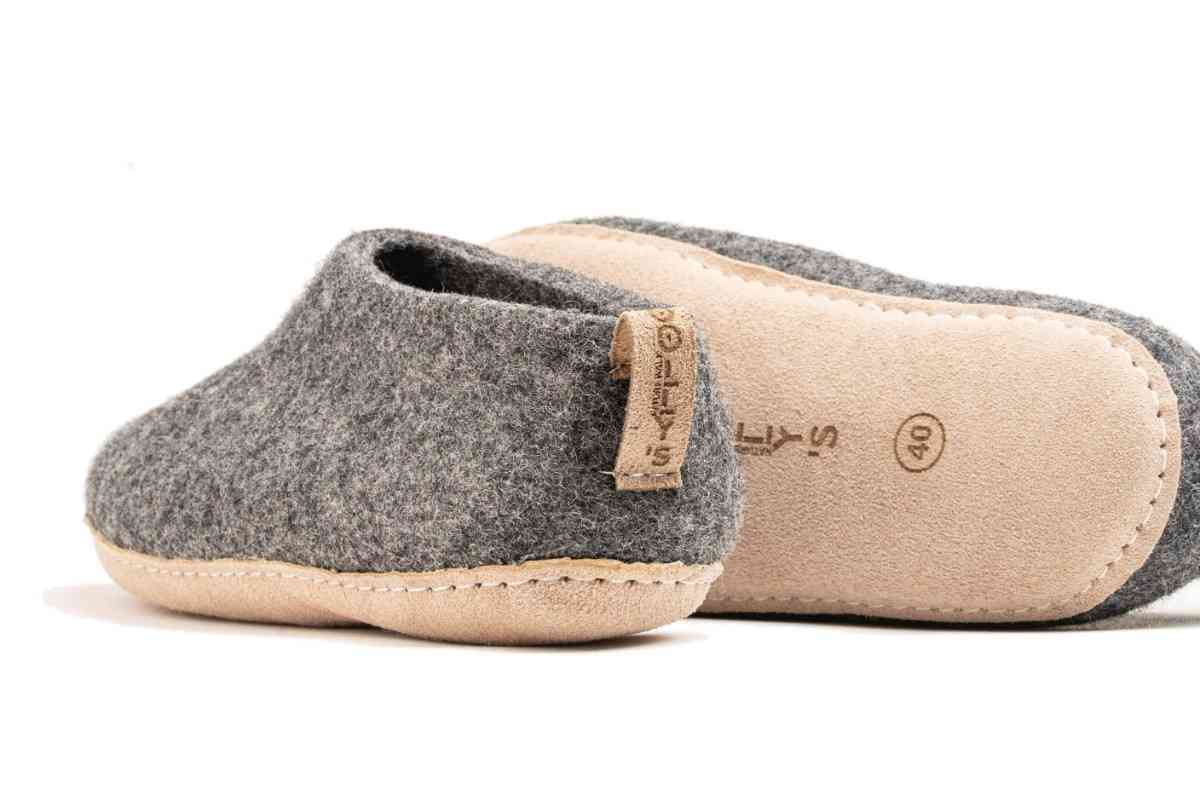 Indoor Shoes With Leather Sole - Charcoal