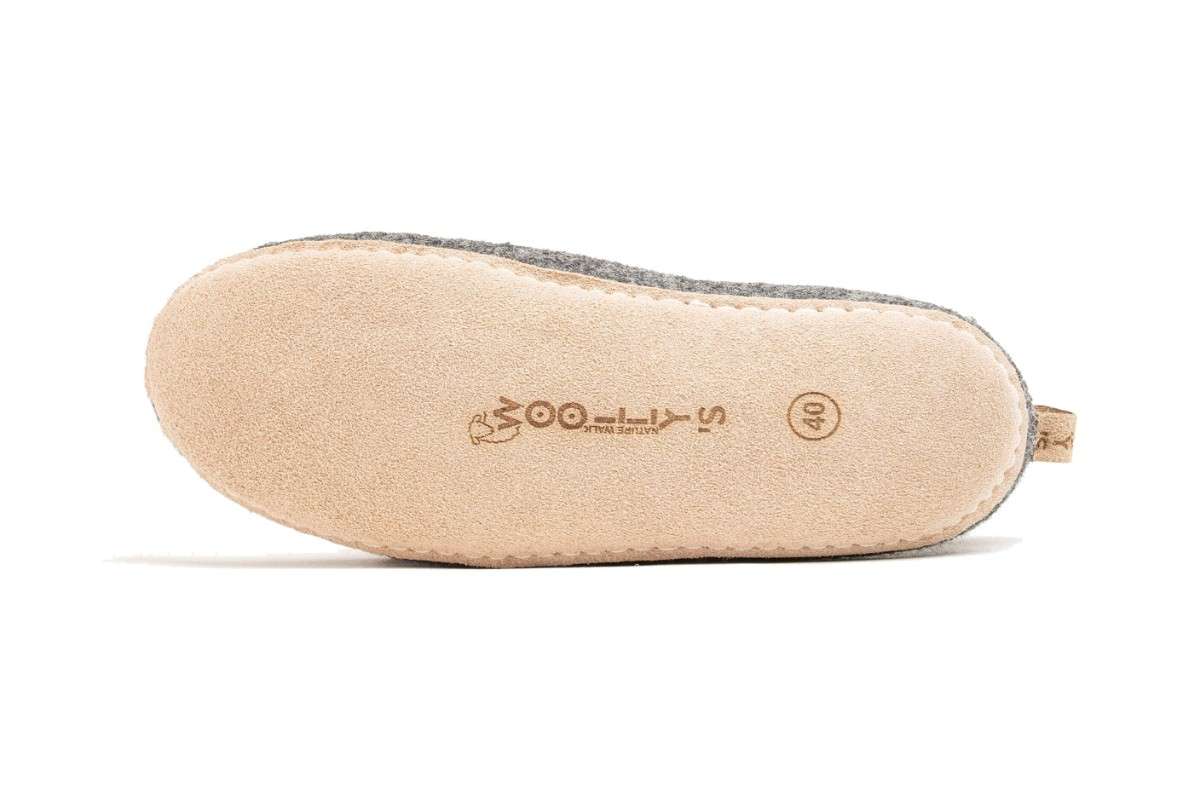 Indoor Shoes With Leather Sole - Charcoal