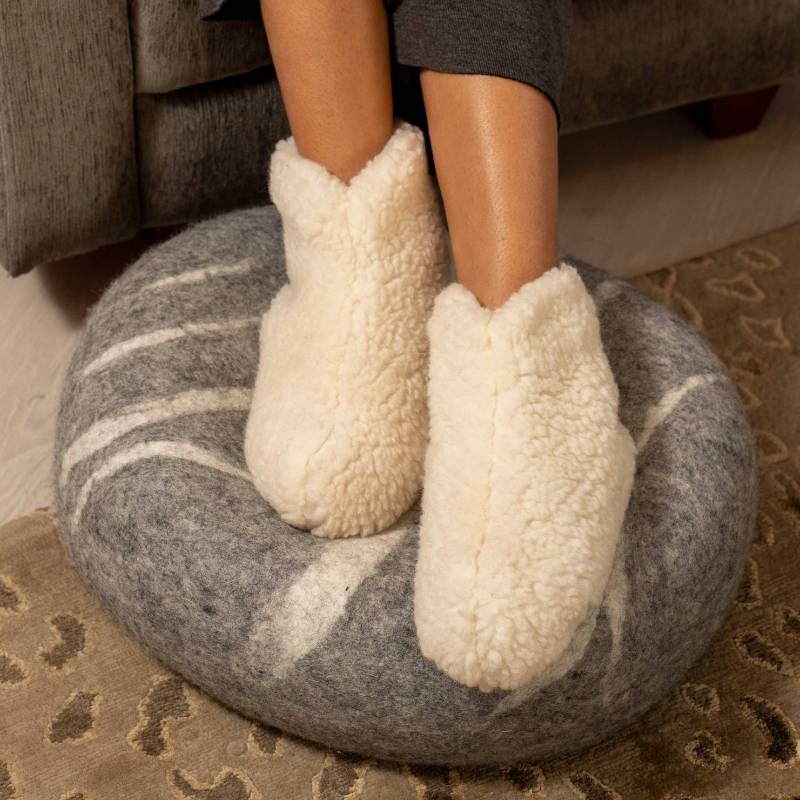 Woollyes Handmade sherpa Felt boot, Nepalis Handmade Felt shoes for ladies and man , Nepalis handmade shoes, Felt Wool shoes , Felted Wool shoes for ladies, Felted wool shoes for man , Sherpa  Shoes, Handmade sherpa Sherpa Felt Boot , Indoor sherpa Shoes & Boots for ladies