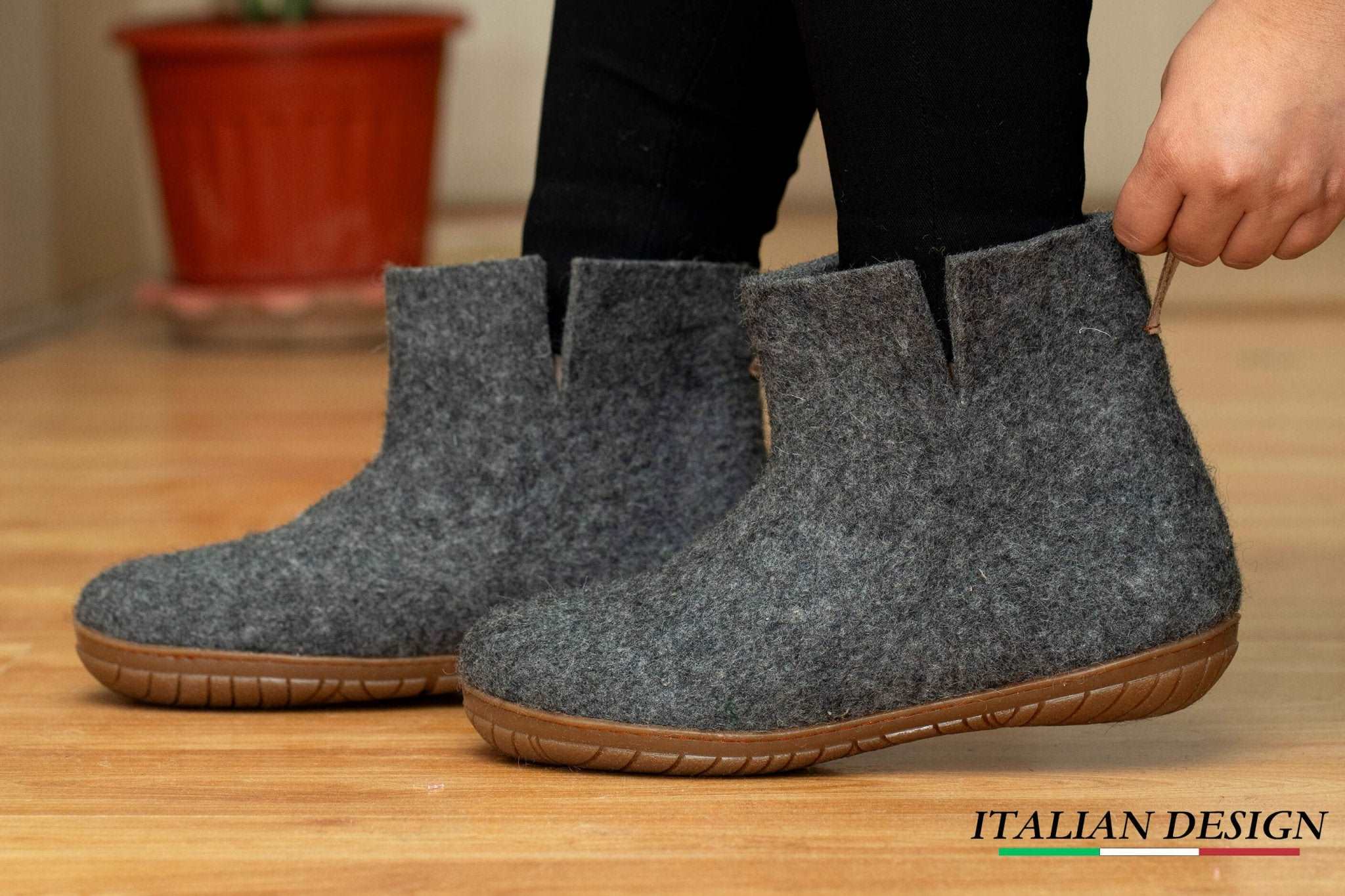 Outdoor Low Boots With Rubber Sole - Charcoal - Woollyes