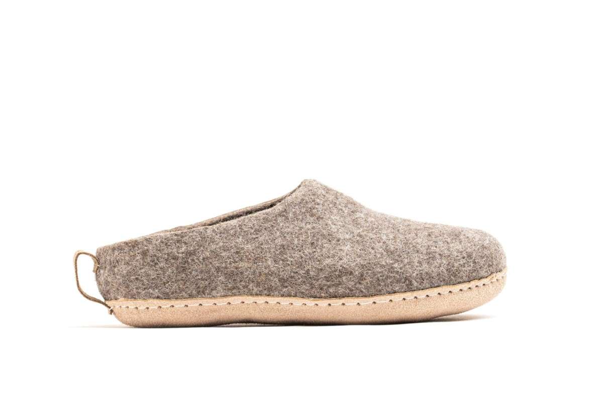 Chaussons d'intérieur à talon ouvert avec semelle en cuir-Marron naturel