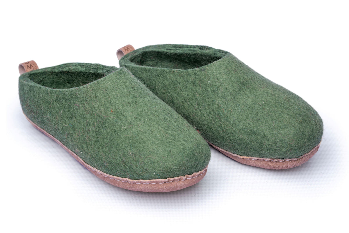 Chaussons d'intérieur à talon ouvert avec semelle en cuir-Vert