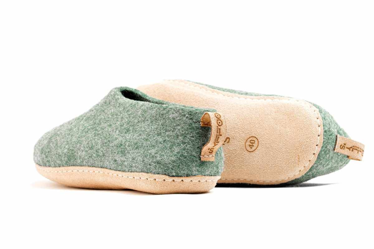 Scarpe da interni con suola in cuoio - Verde giungla