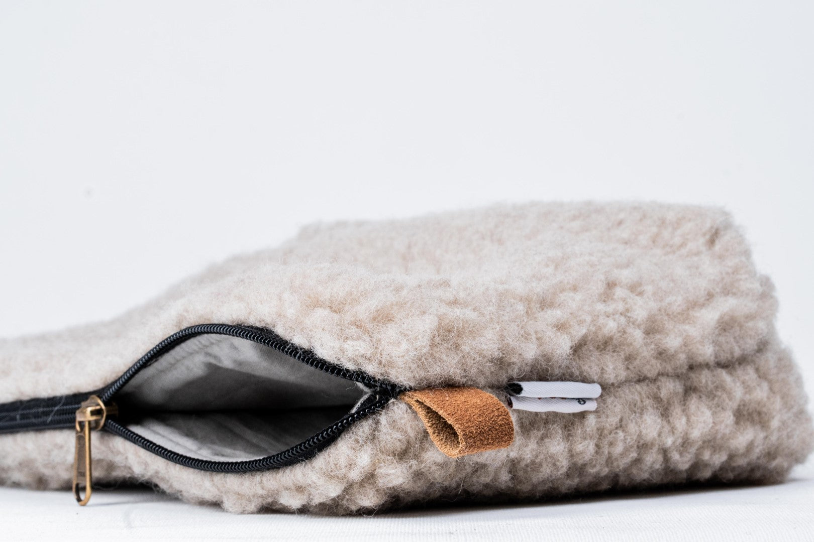 Stylish Handmade Sherpa Woolen Bag - Grey