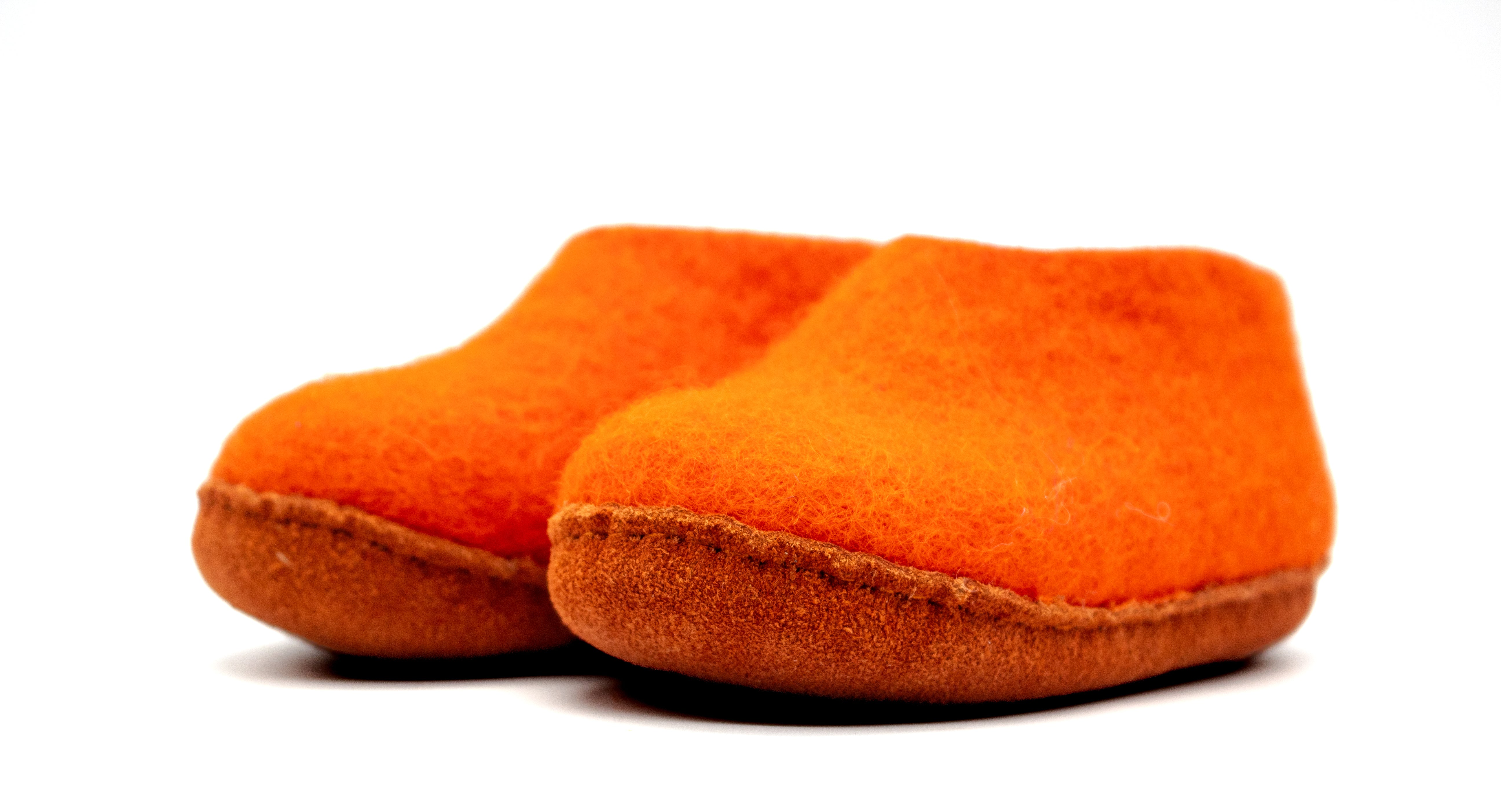 Zapatos de interior hechos a mano para niños Woollyes - naranja